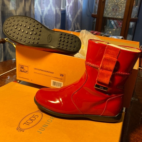 Authentic Tod’s junior red boots - Picture 4 of 4